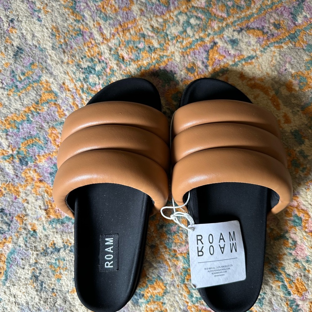 Roam puffy  Sandals